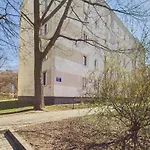 Comfortable Studio Close To Metro Station By Noclegi Renters