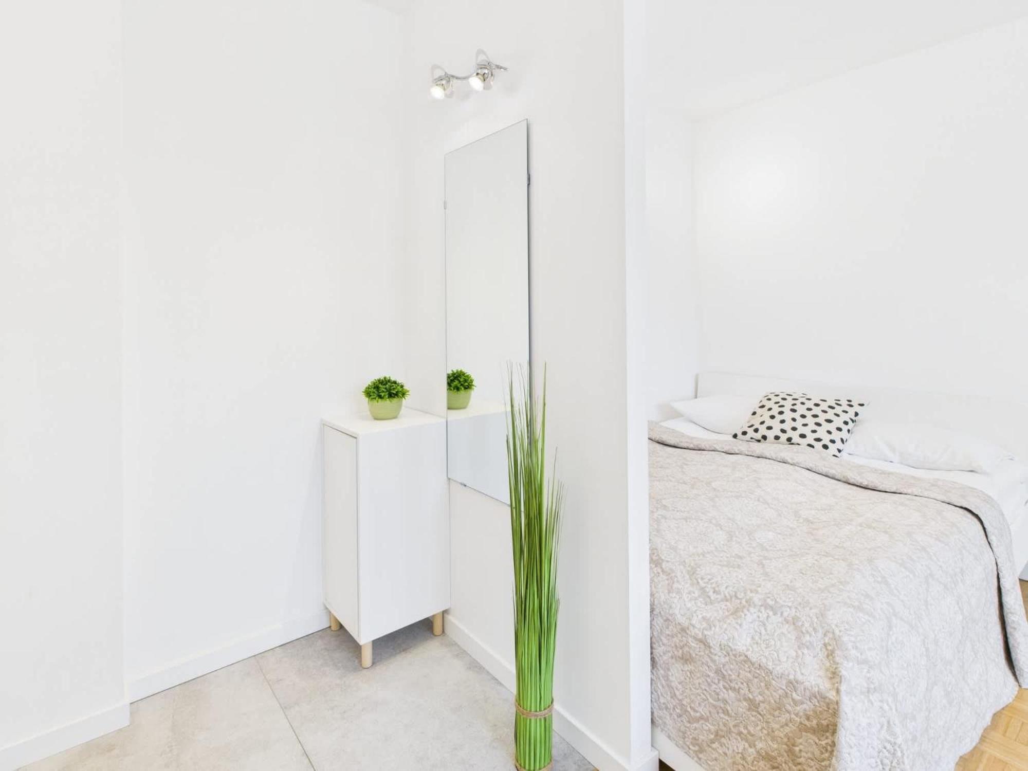 Comfortable Close To Metro Station By Renters Apartament *